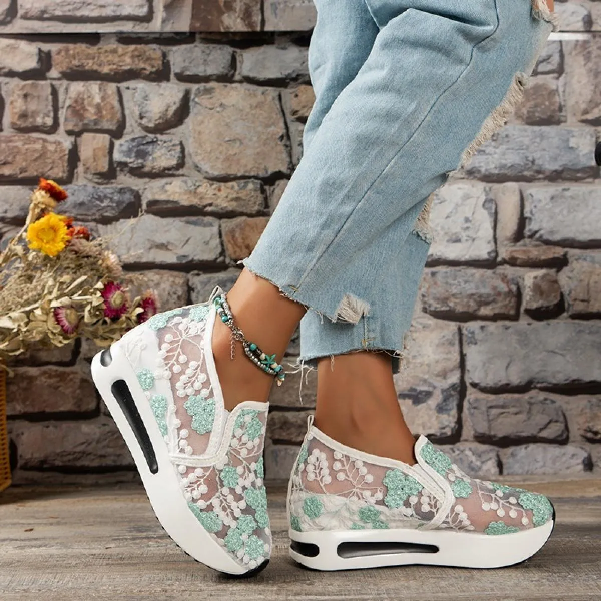 Gigifox Zeppe con plateau Sneakers da donna Sneakers in rete con ricamo floreale per donna Slip On scarpe casual comode con tacc