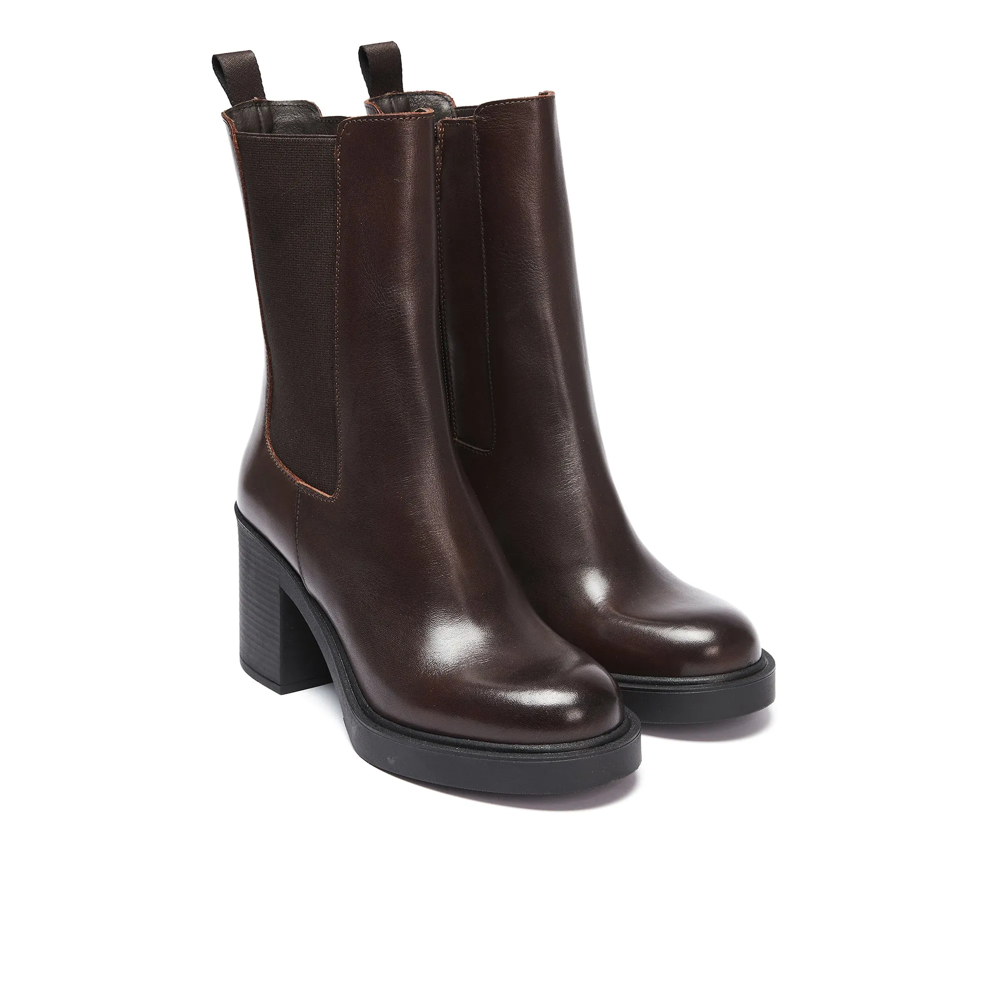 Heeled chelsea boot dark brown