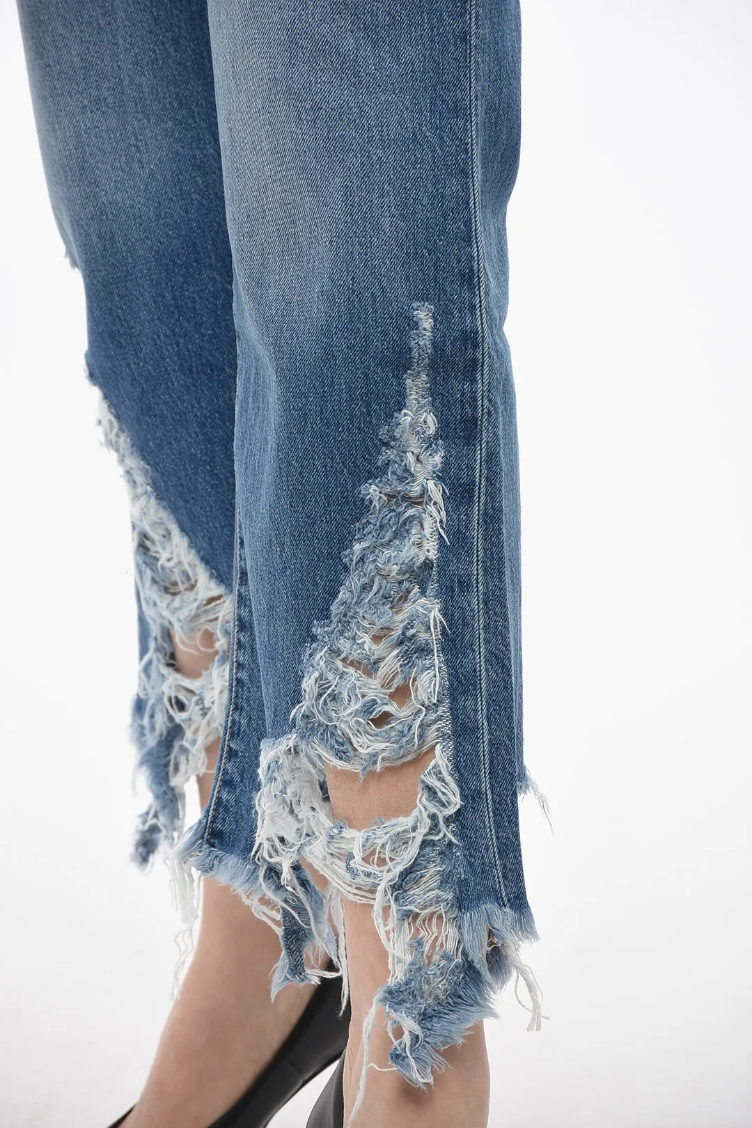 Jeans Cropped Fit con Fondo Distressed 24cm