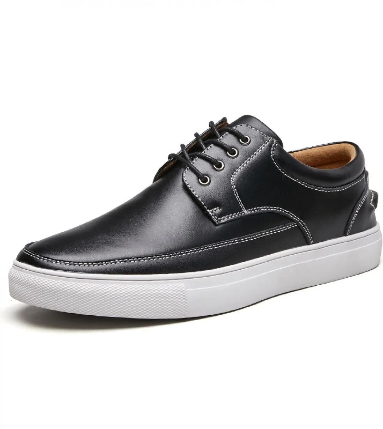 Scarpe casual da uomo economiche 2023 Primavera nuovo stile Moda Sneakers da esterno nere Scarpe da lavoro quotidiane in pelle m